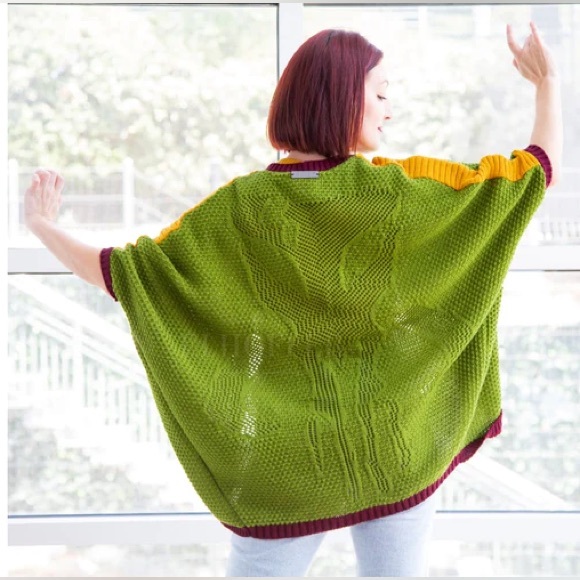 Mandalorian Elhoffer Design oversized dolman sleeve sweater - Picture 7 of 8